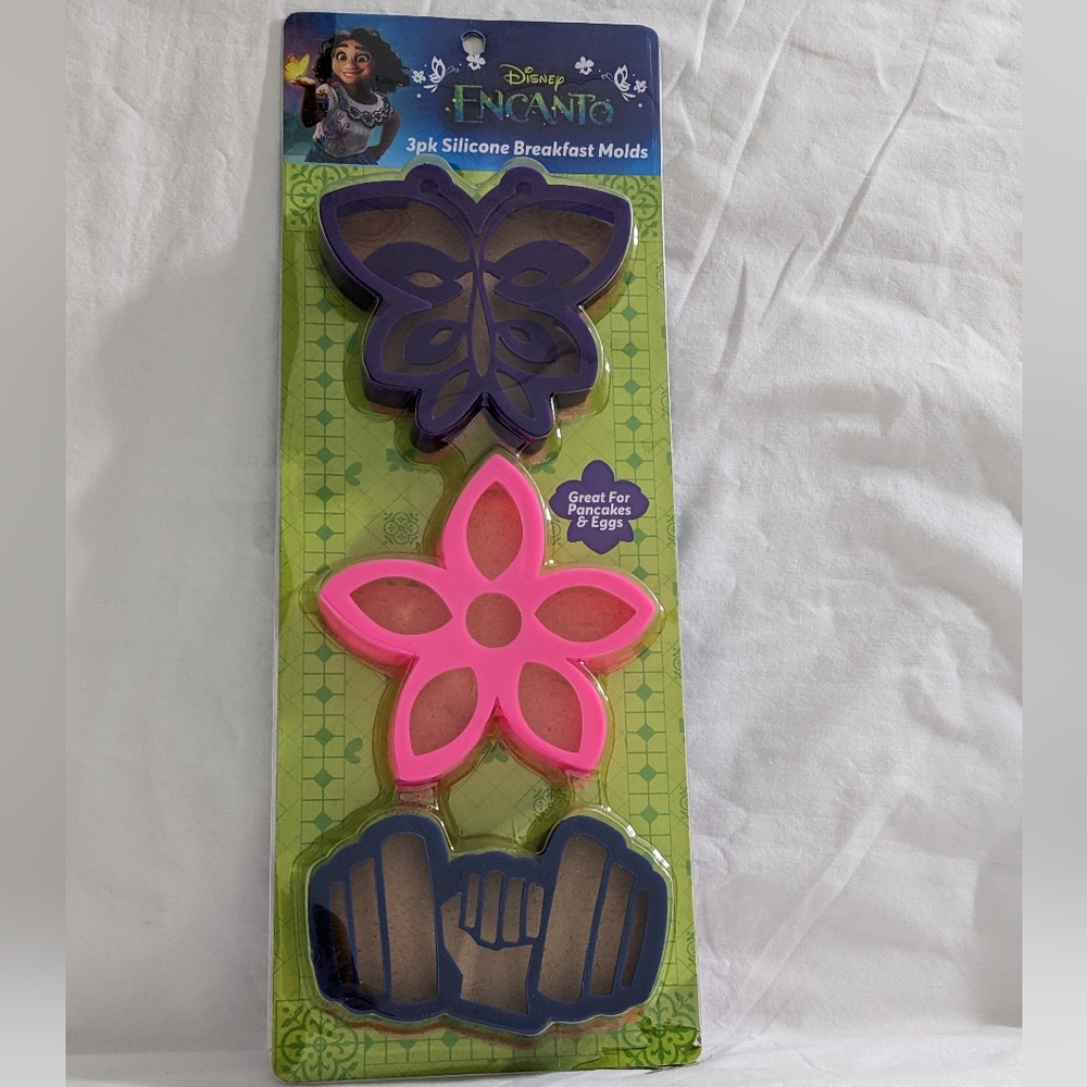 Disney Encanto 3 Pack Silicone Breakfast Molds, Egg & Pancake Molds, NEW
